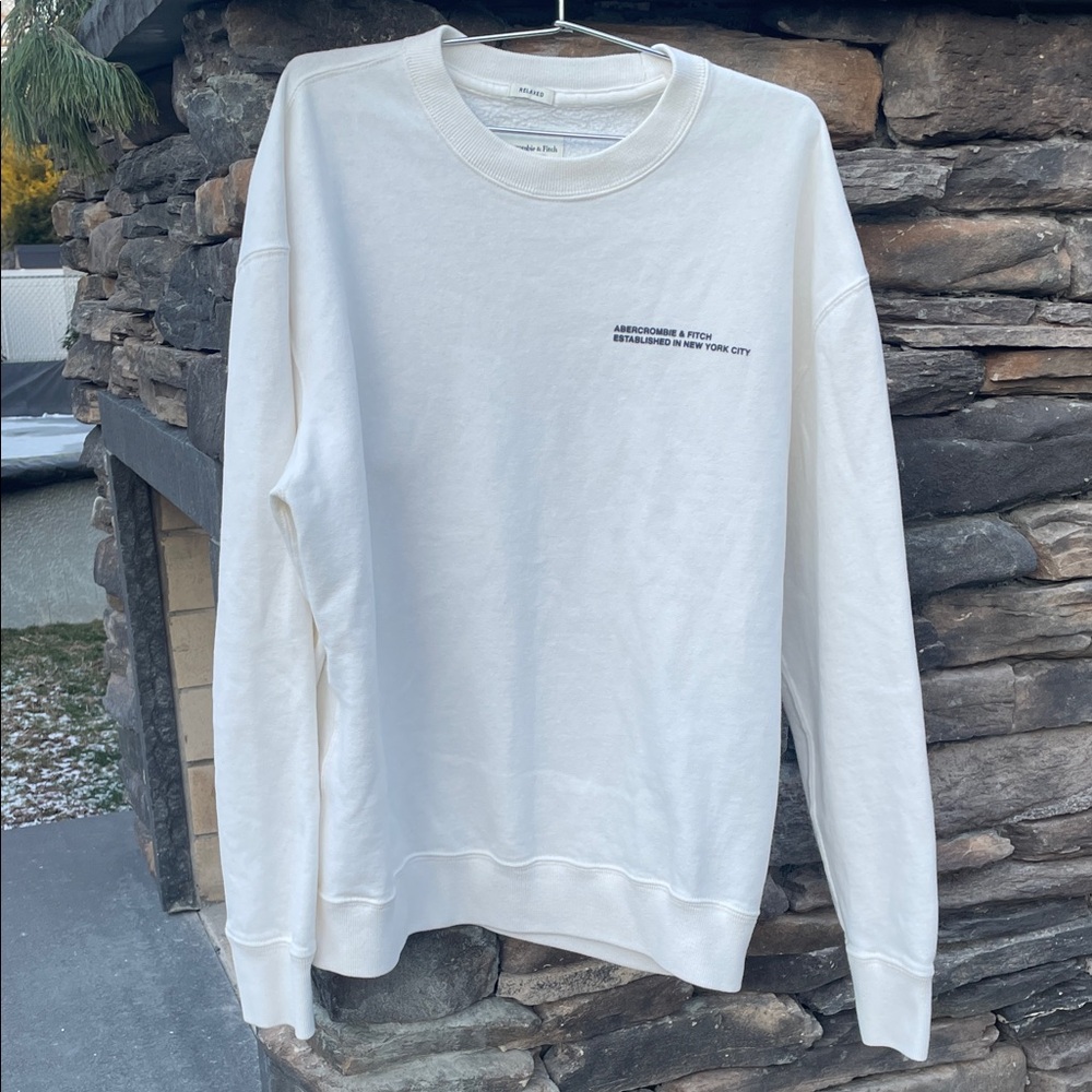 Abercrombie & Fitch Off-White Crewneck Sweater